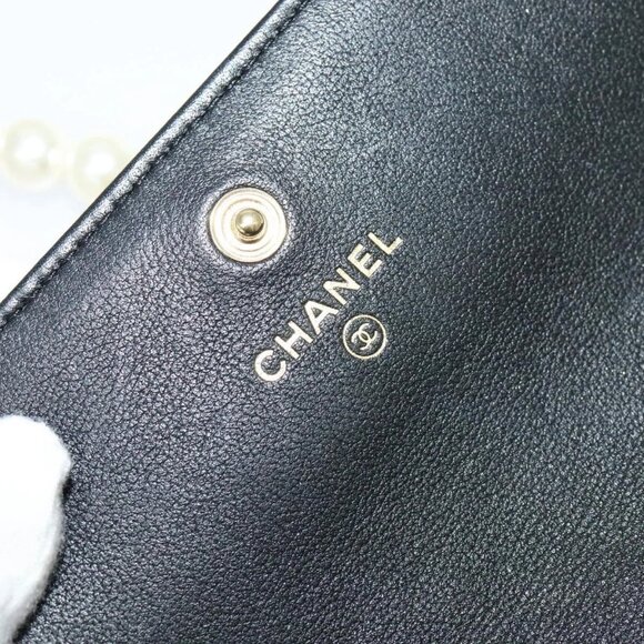 CHANEL Matelasse Pearl Shoulder Bag Lamb Skin Black Gold CC Auth - Picture 10 of 16